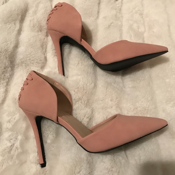 HOST PICK CORSET BACK HEELS LAST ONE - Picture 2 of 5